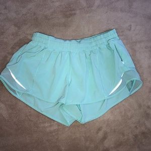 LULU LEMON LIGHT BLUE RUNNING SHORTS